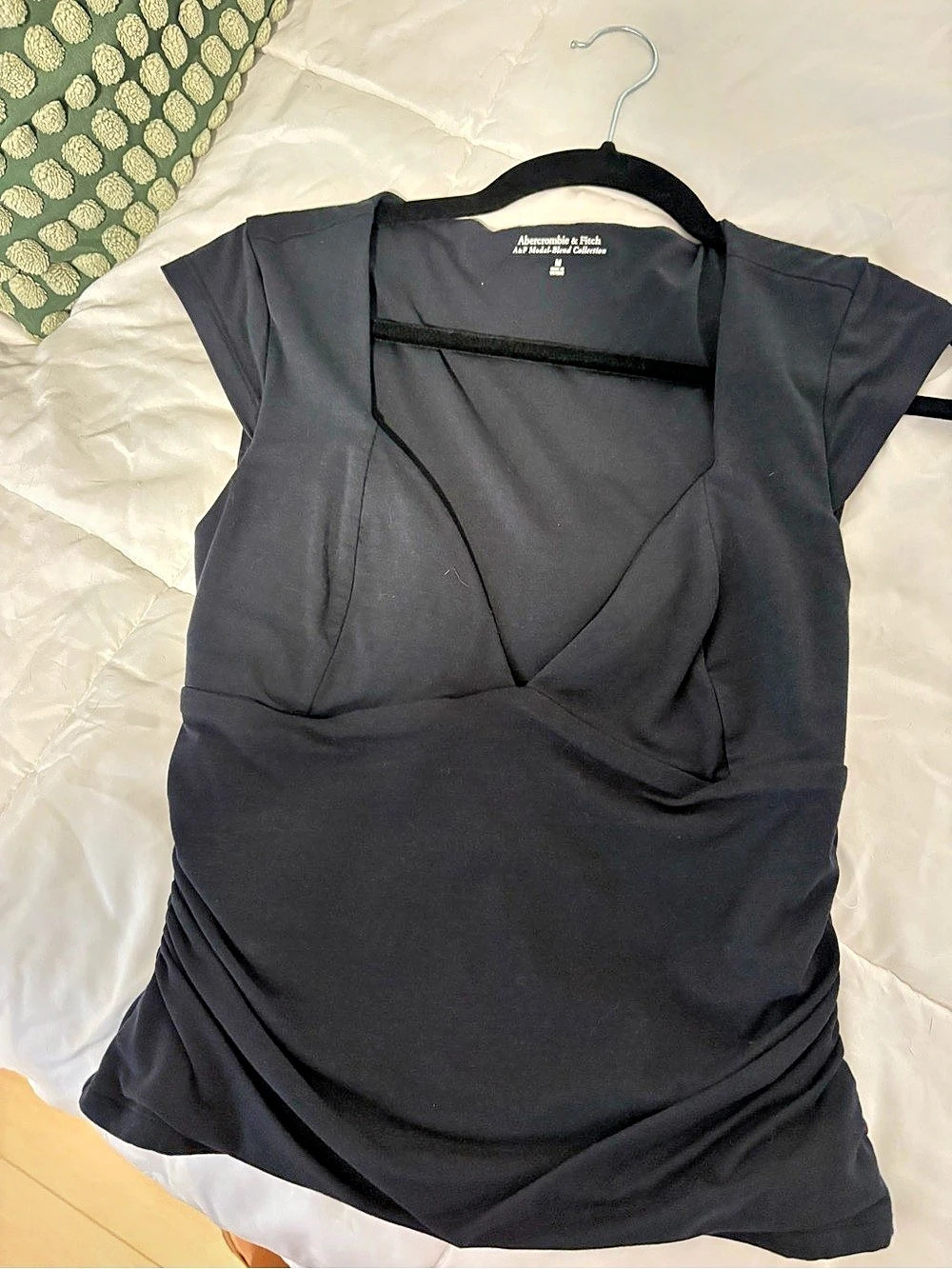 A&F Black Short Sleeve Ruched Top Like New